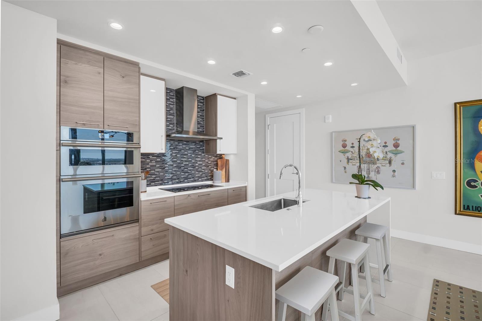 SALTAIRE CONDO - Residential