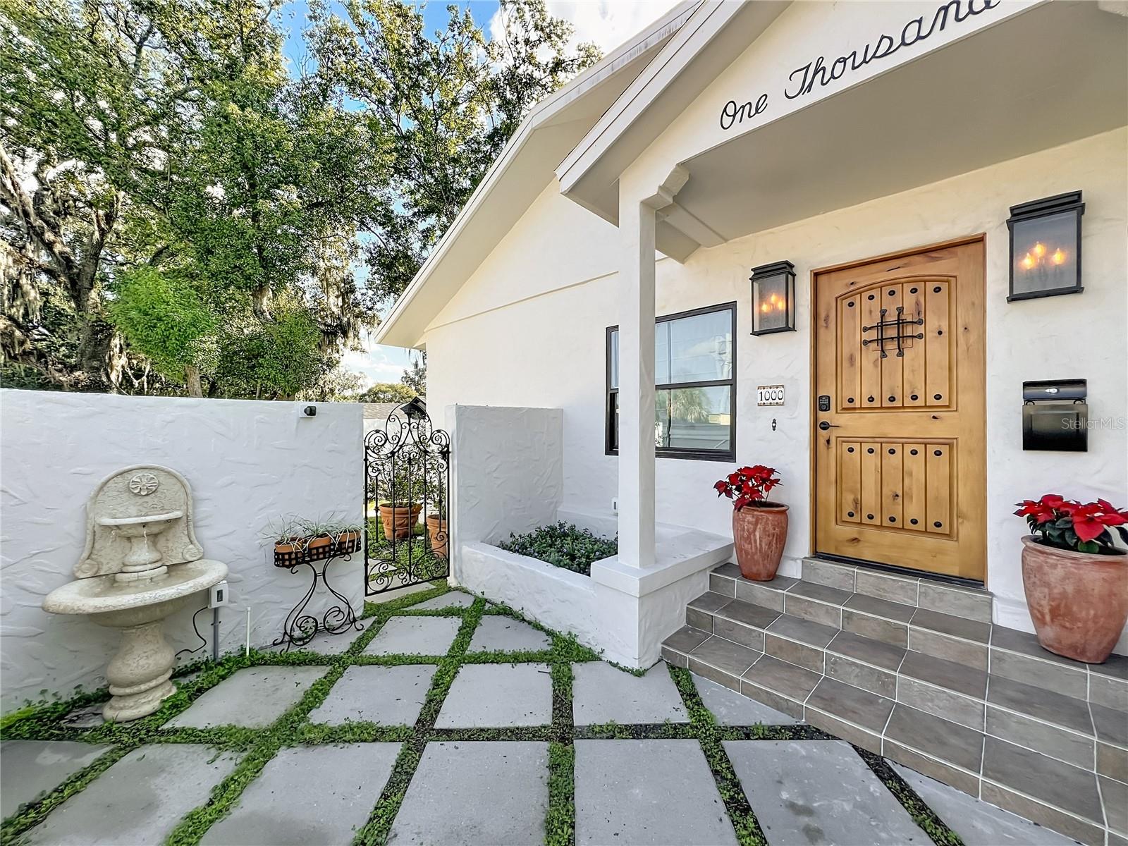 1000 E ANDERSON STREET