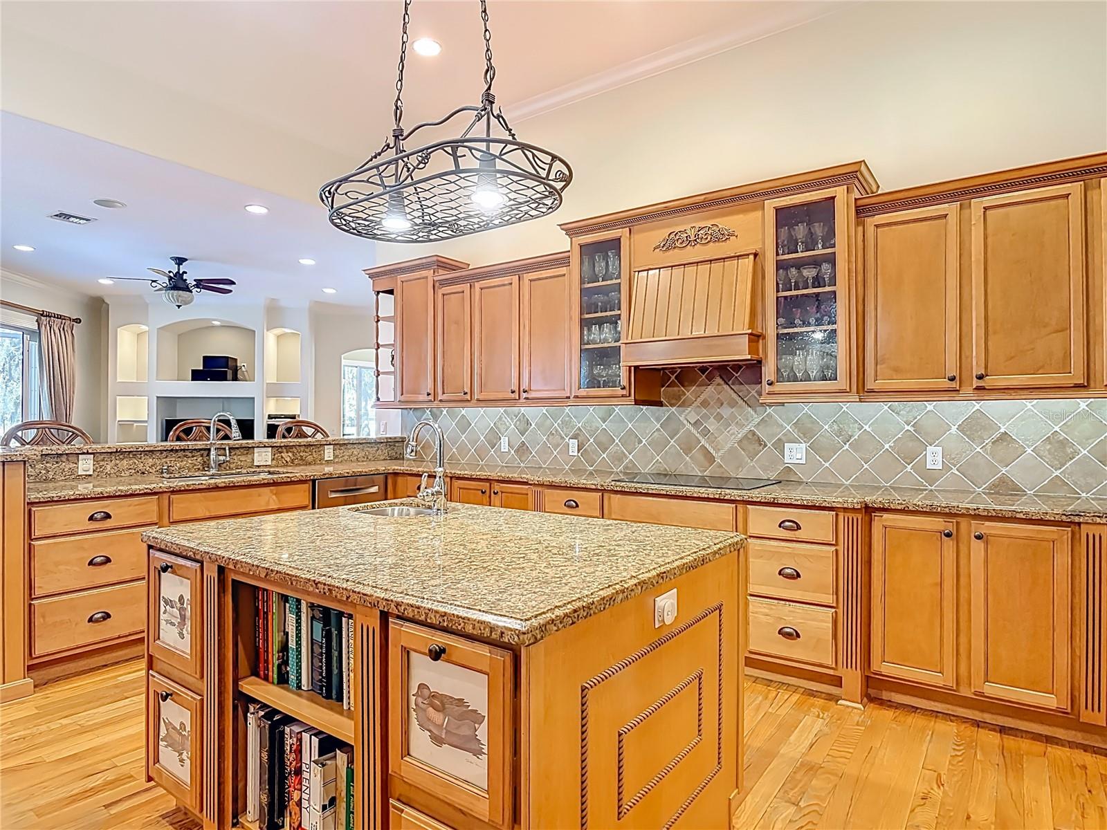 STONE ISLAND ESTATES UNIT 04 & 06 - Residential