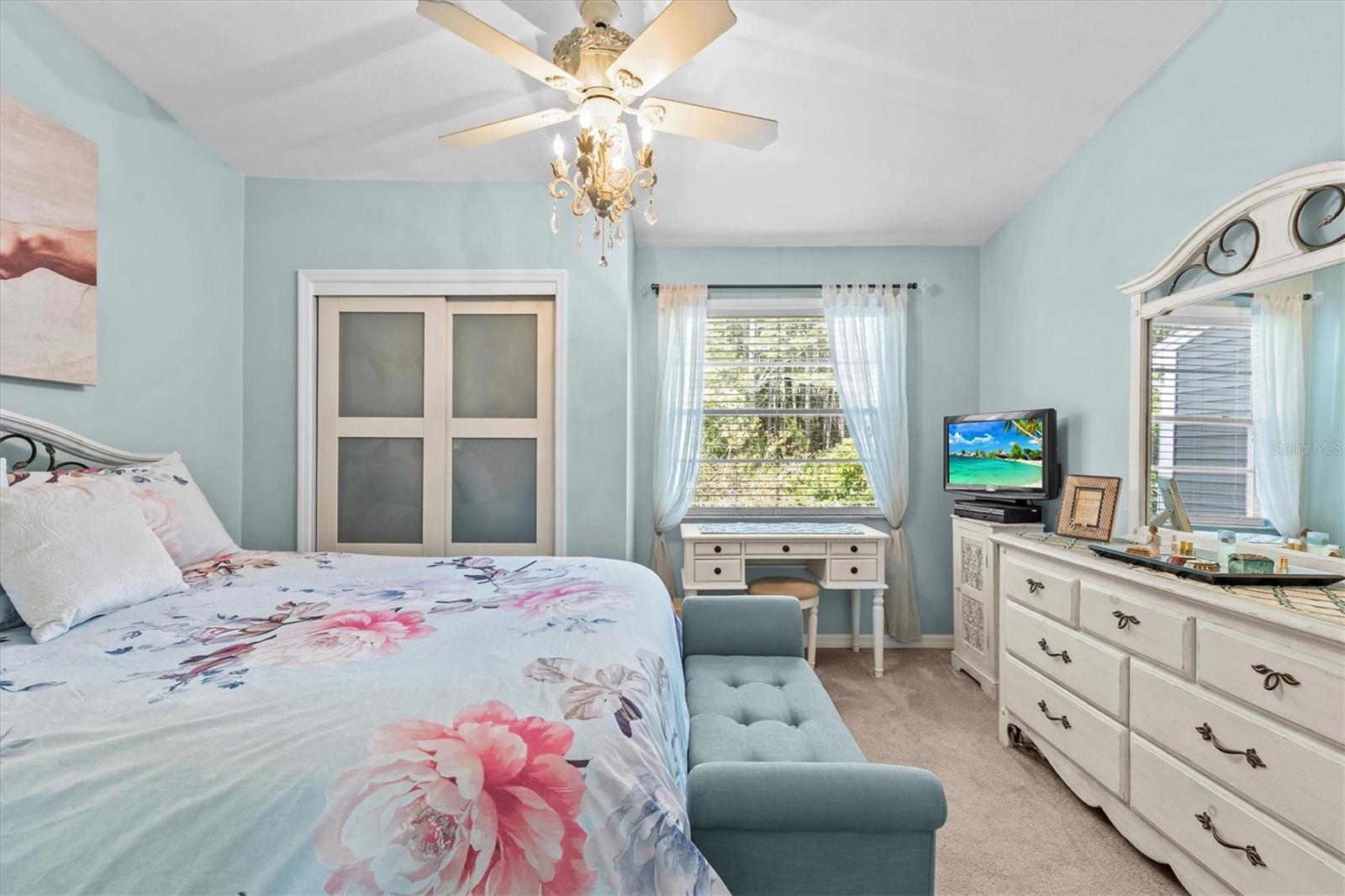 FOX CHASE TWNHMS - Residential