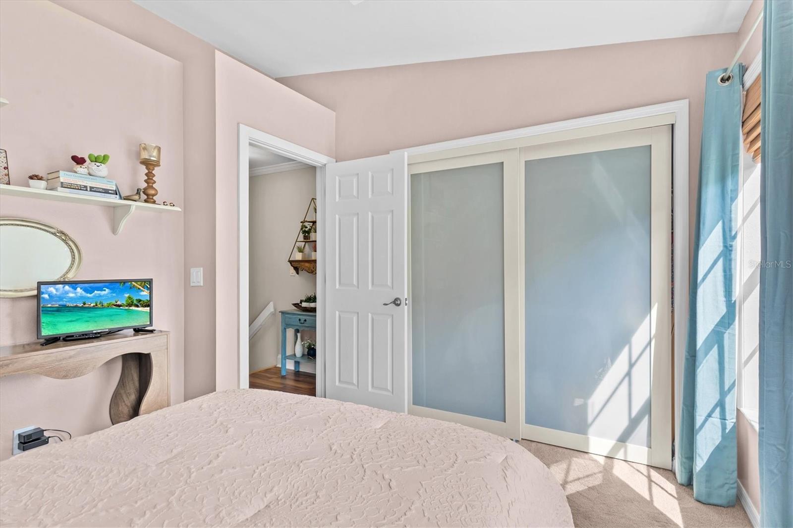FOX CHASE TWNHMS - Residential