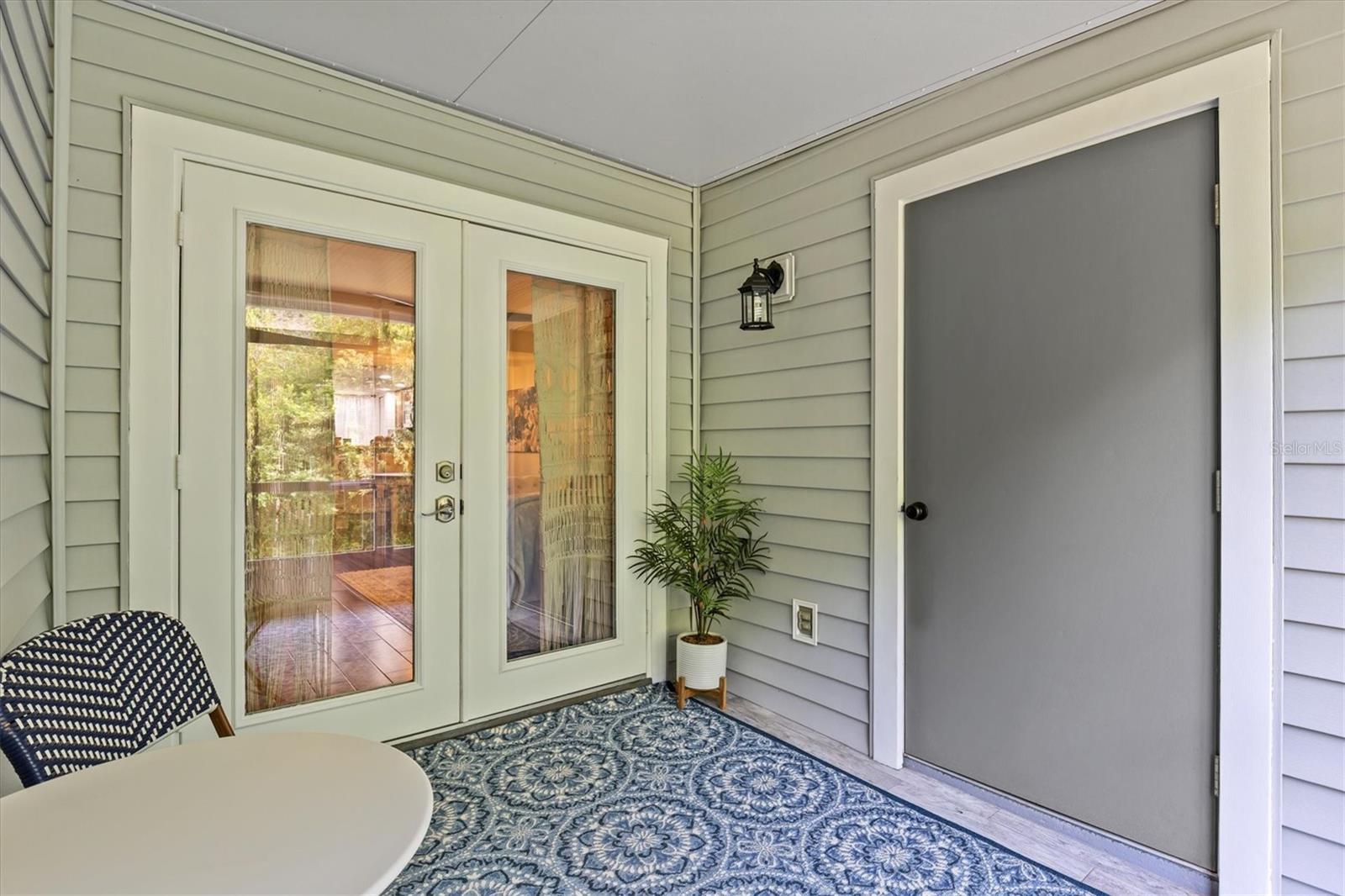 FOX CHASE TWNHMS - Residential