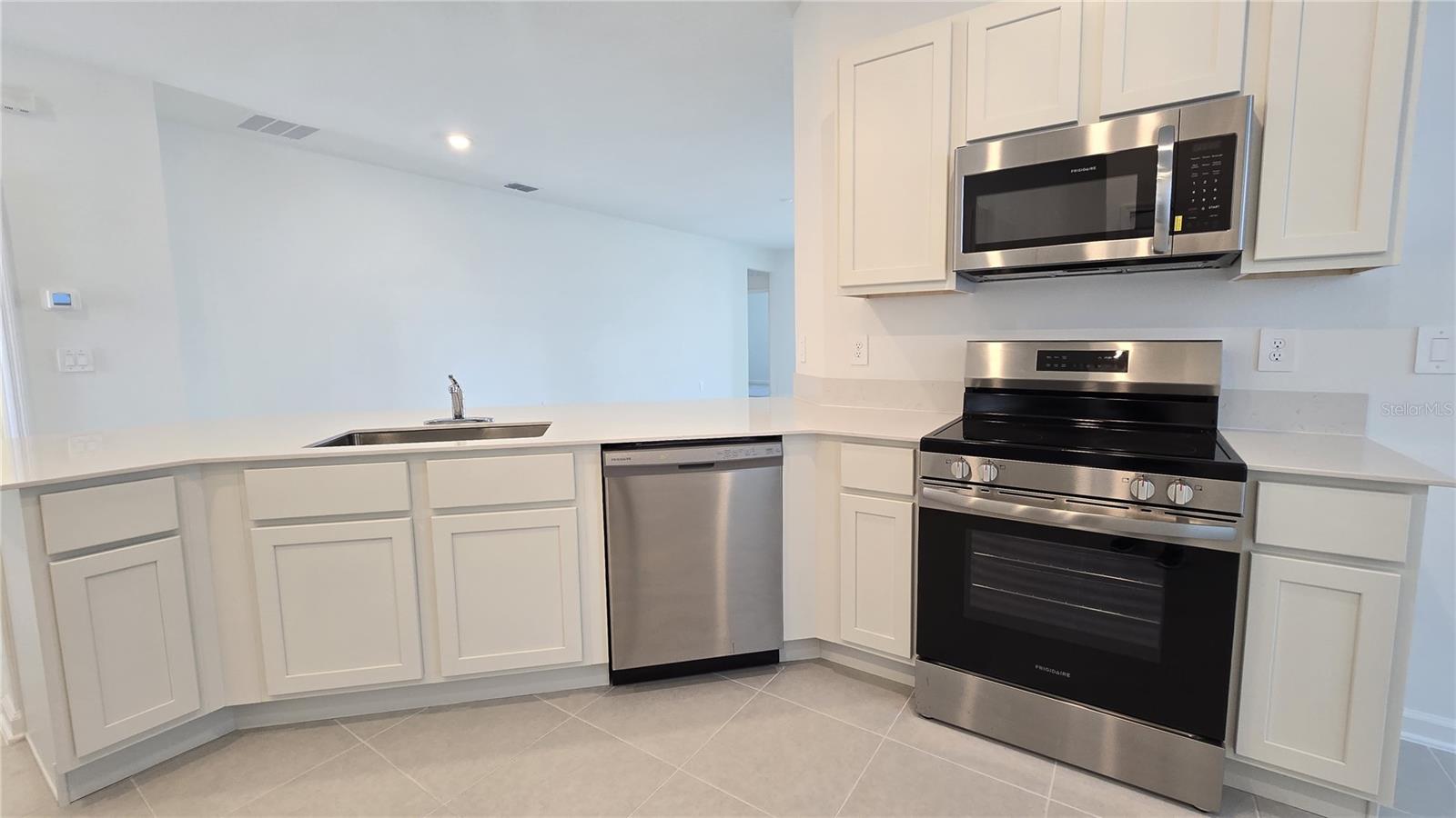 CROSSWINDS 50'S - Residential Lease