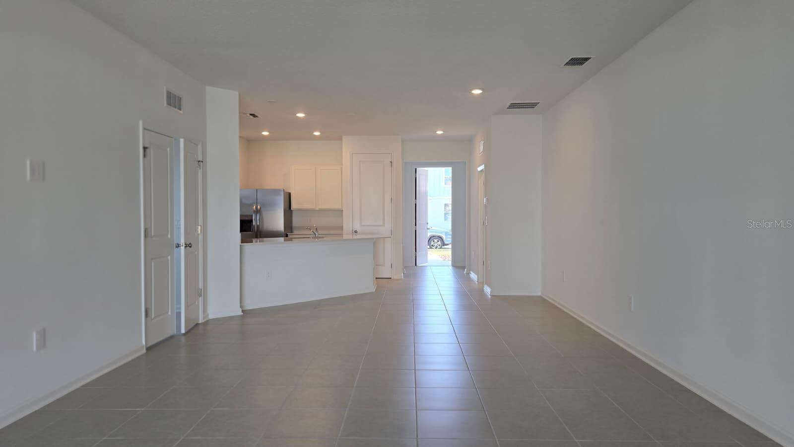 CROSSWINDS 50'S - Residential Lease