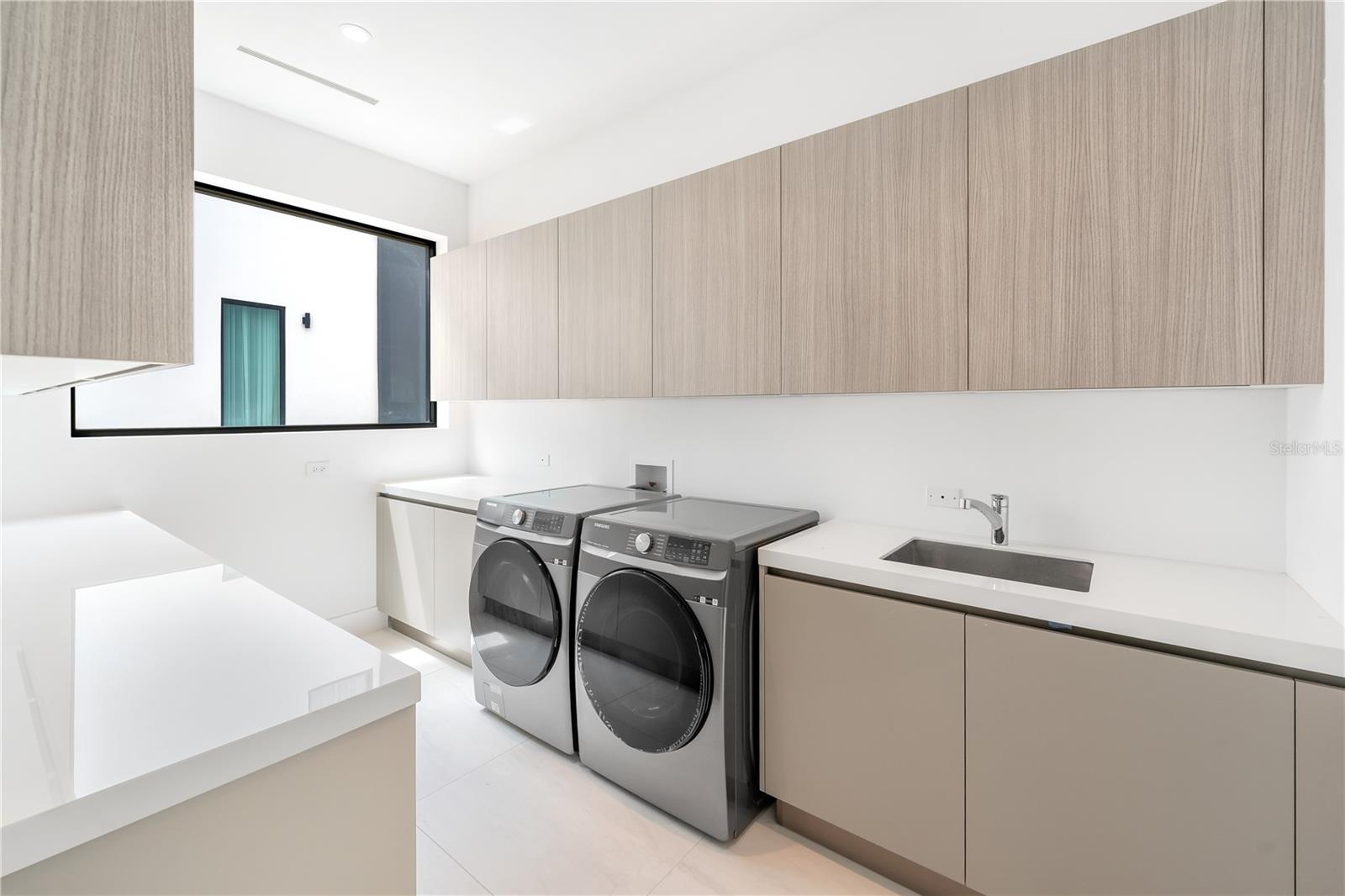 ATLANTIC DRIVE ESTATES - Residential