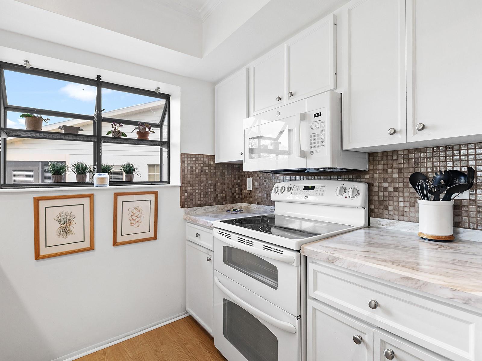 OAKHURST PH I - Residential