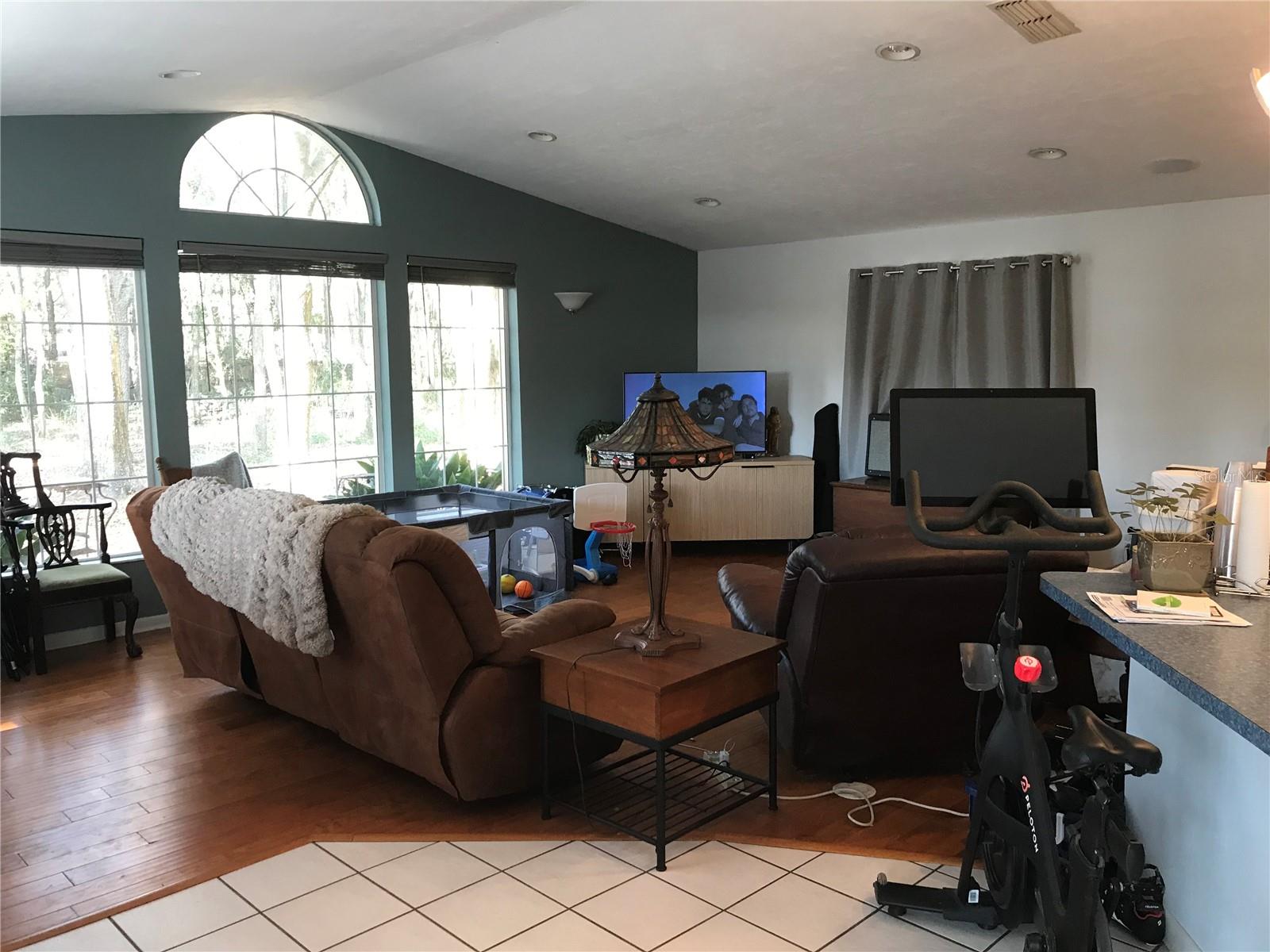 LEEAIRE ESTATES - Residential