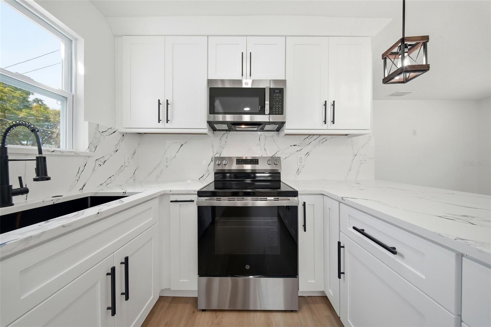 LELLMAN HEIGHTS 3RD SEC - Residential