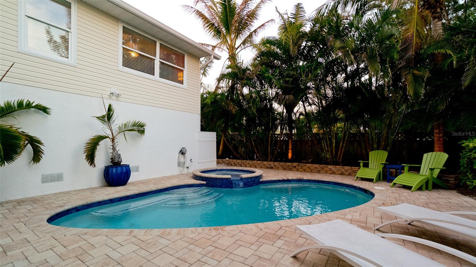 LARDAS UNIT THREE - Residential