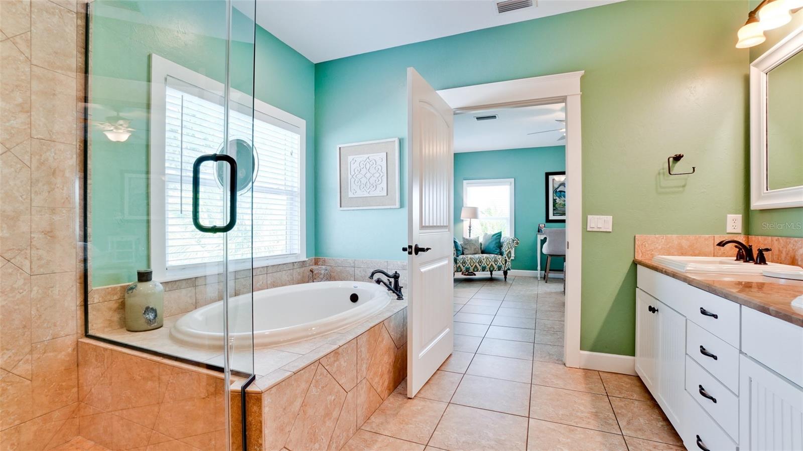 LARDAS UNIT THREE - Residential