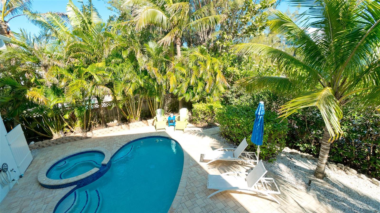 LARDAS UNIT THREE - Residential