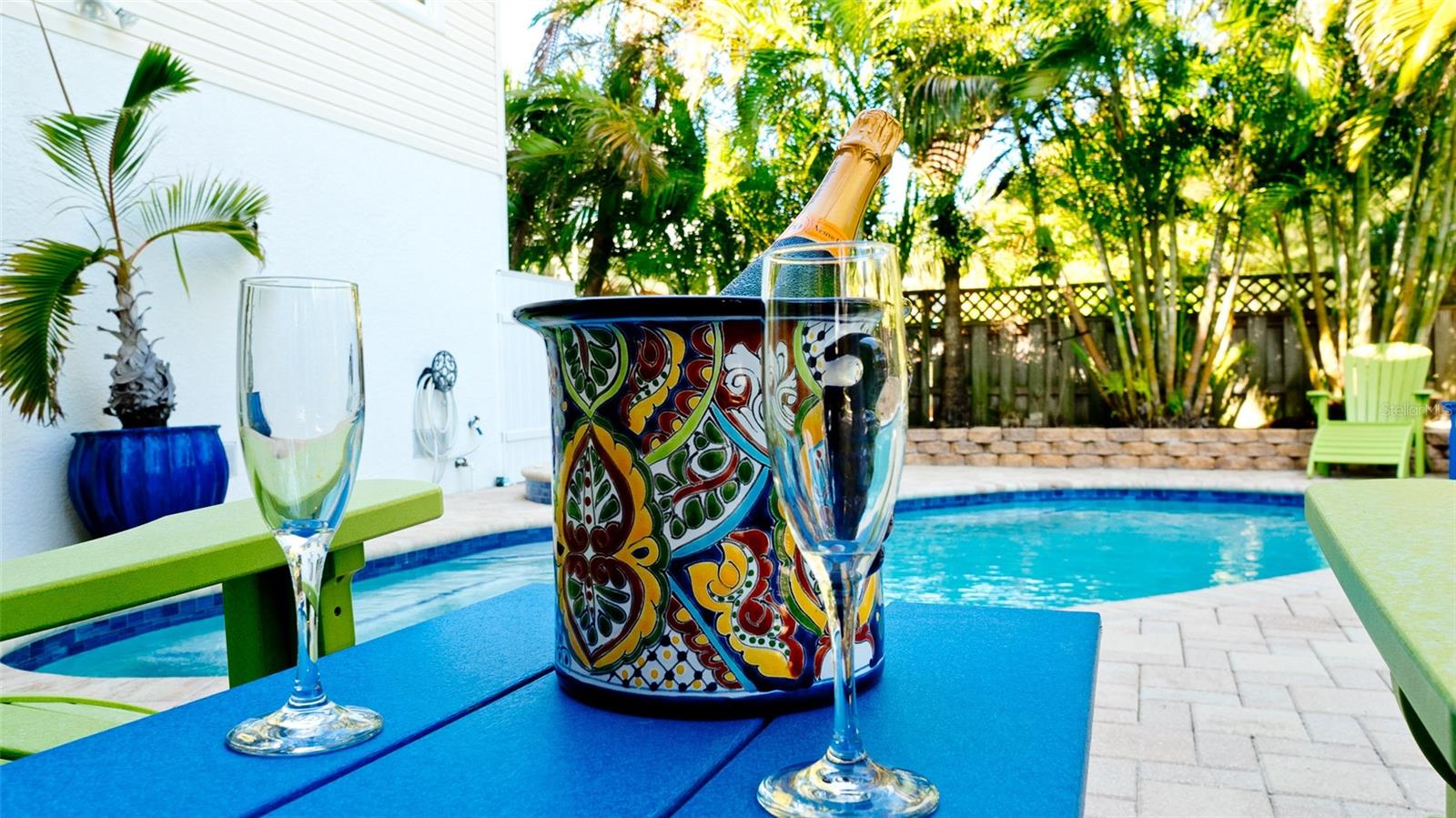 LARDAS UNIT THREE - Residential