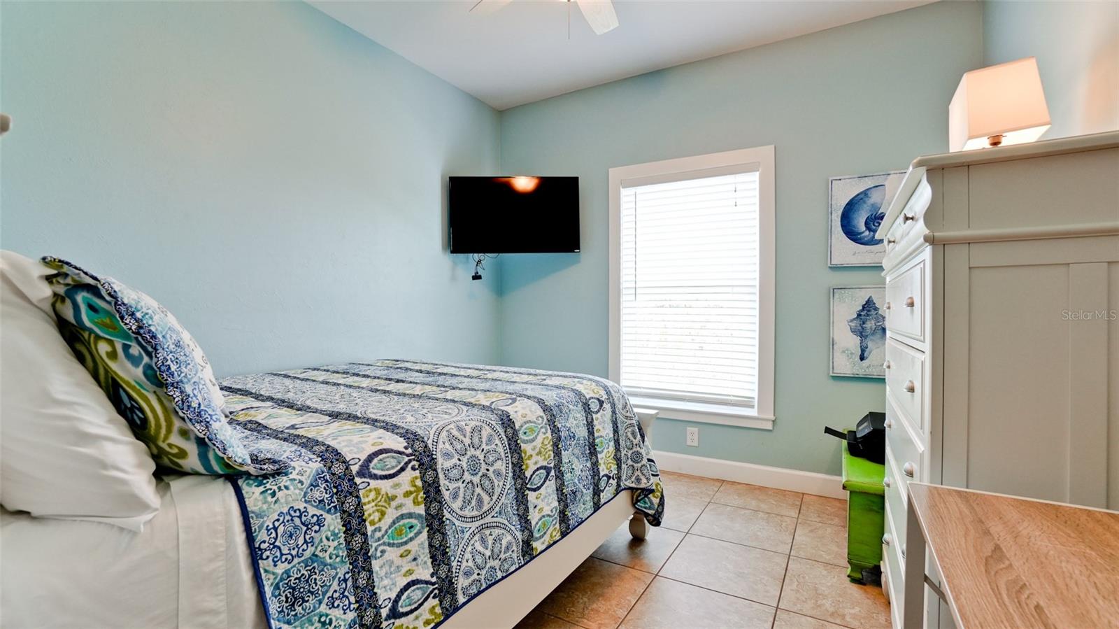 LARDAS UNIT THREE - Residential