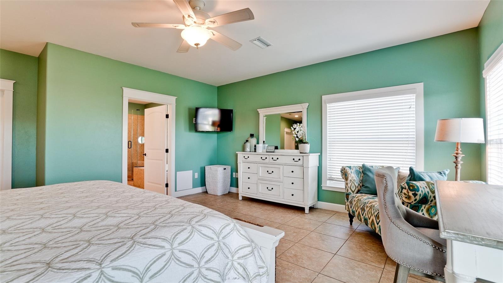 LARDAS UNIT THREE - Residential