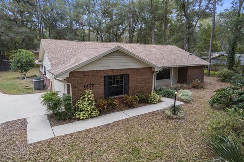 Photo of 1637 Red Mangrove Drive, Deland, FL 32724 (MLS # O6377624)