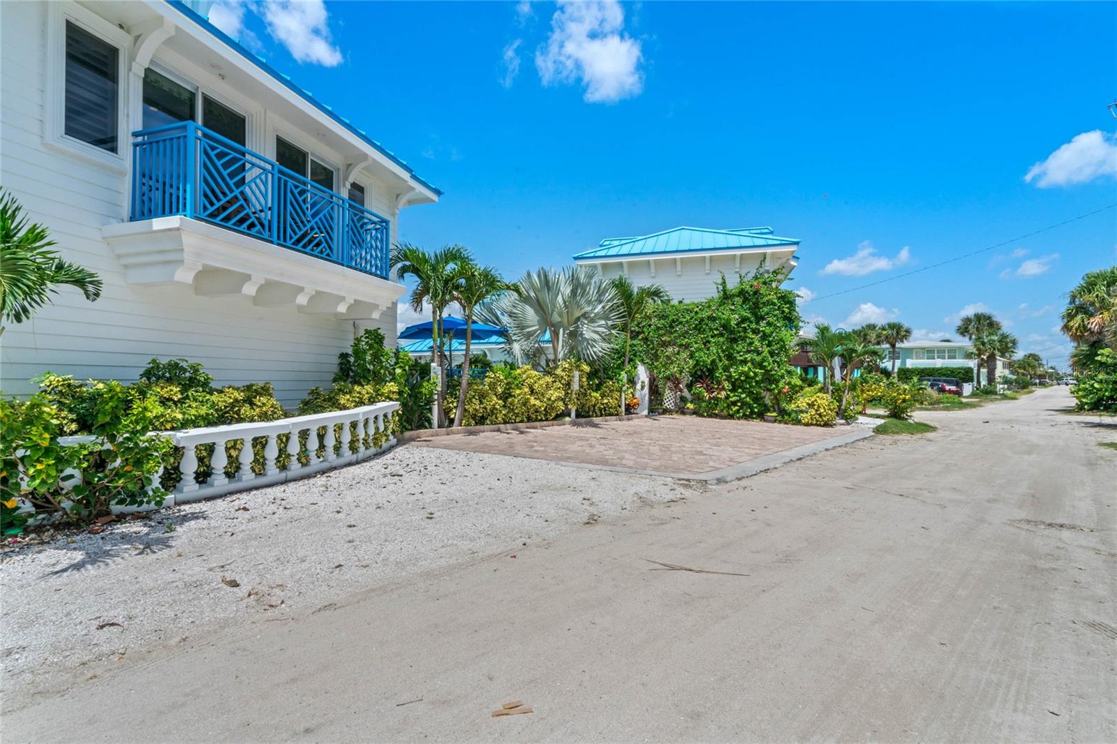 NEW SMYRNA BEACH - Residential