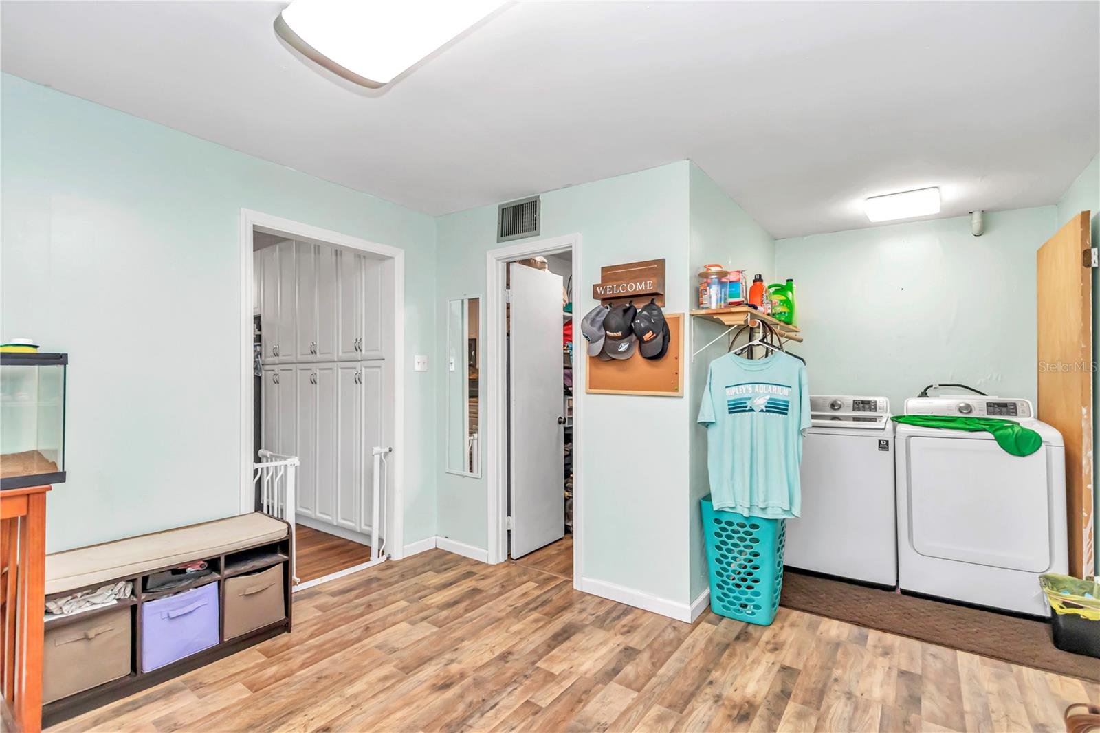 NON SUBDIVISION ACREAGE - Residential