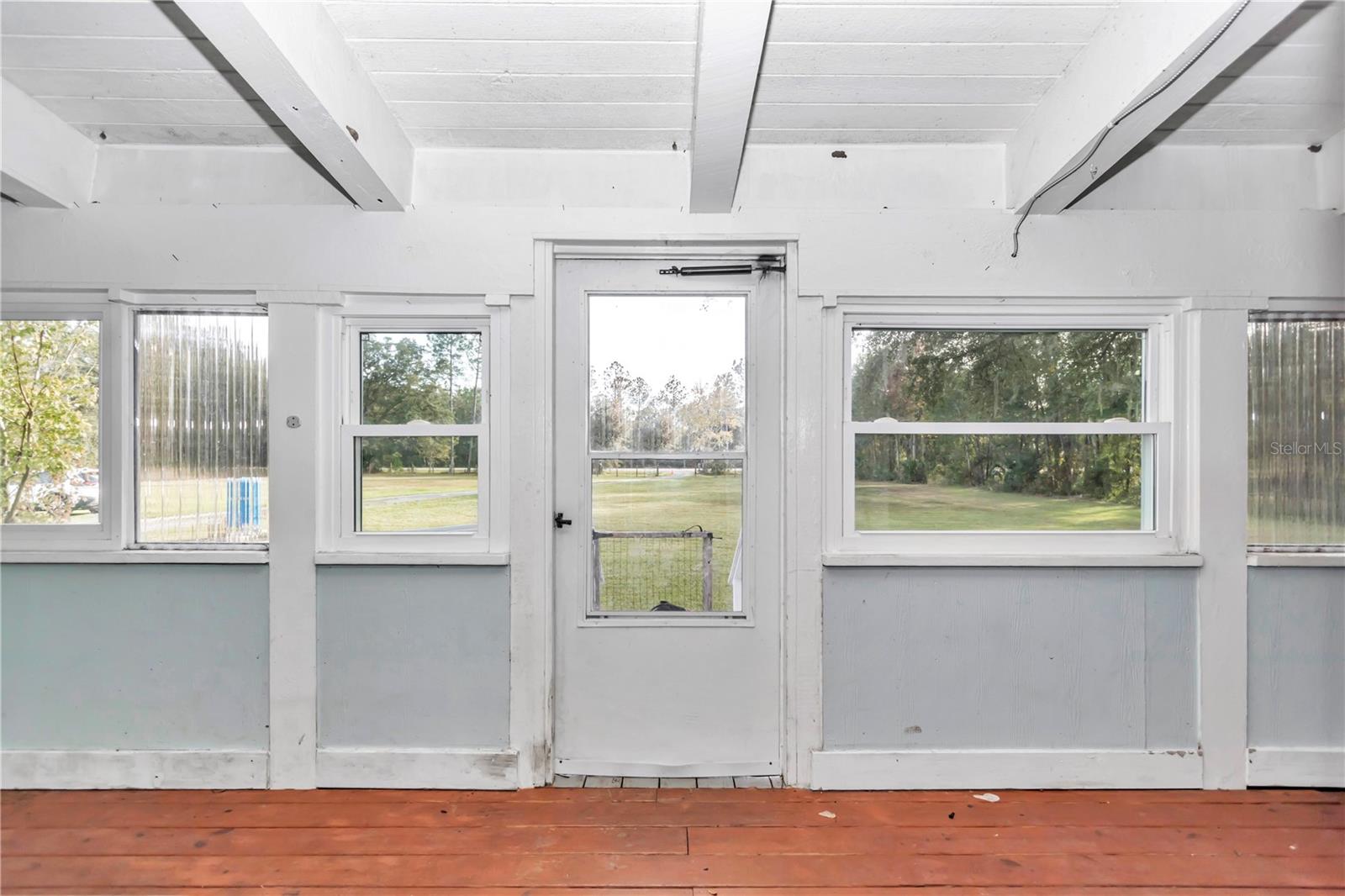 NON SUBDIVISION ACREAGE - Residential