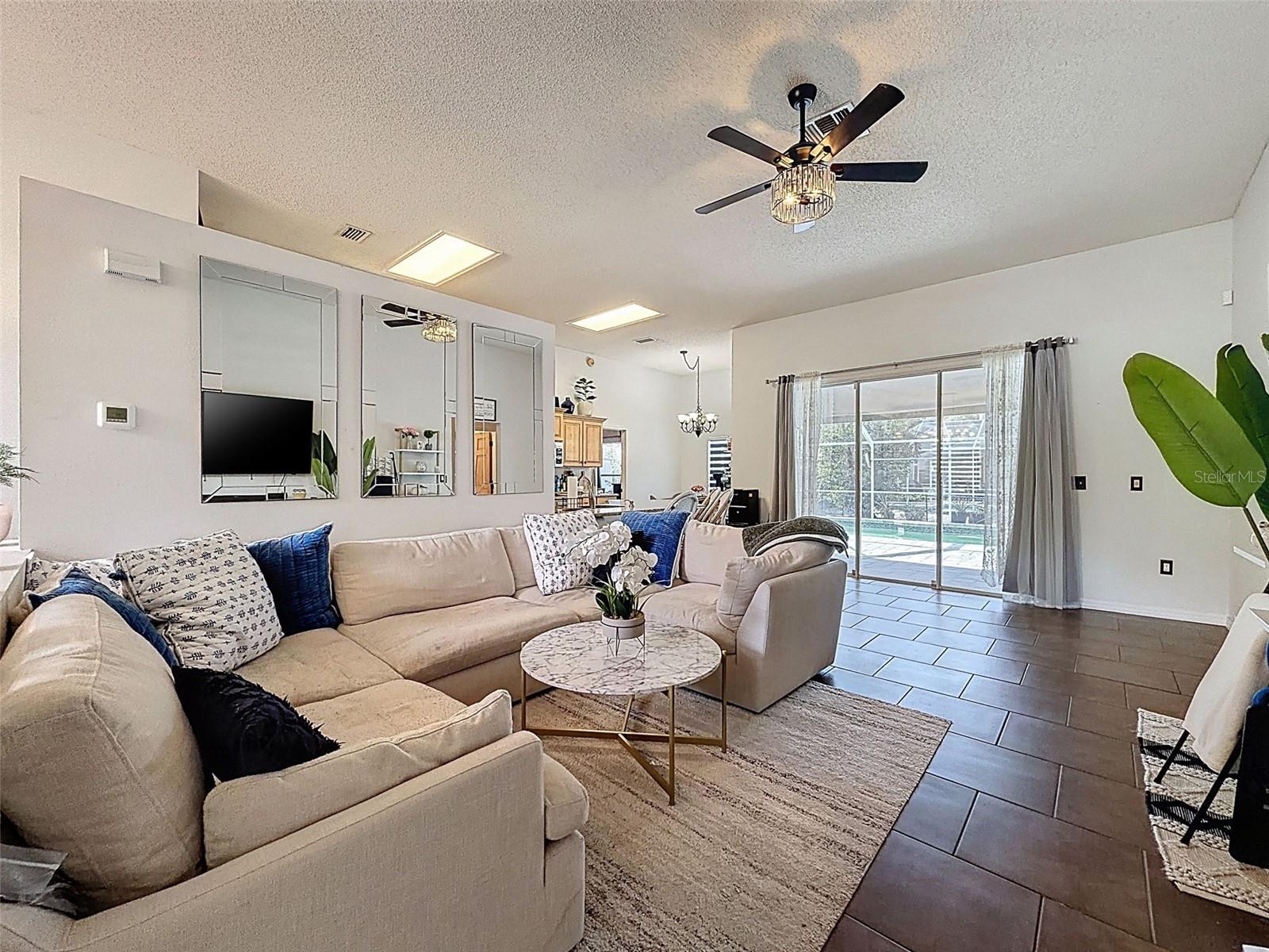 FIELDSTONE VILLAGE AT WOODFIELD - Residential