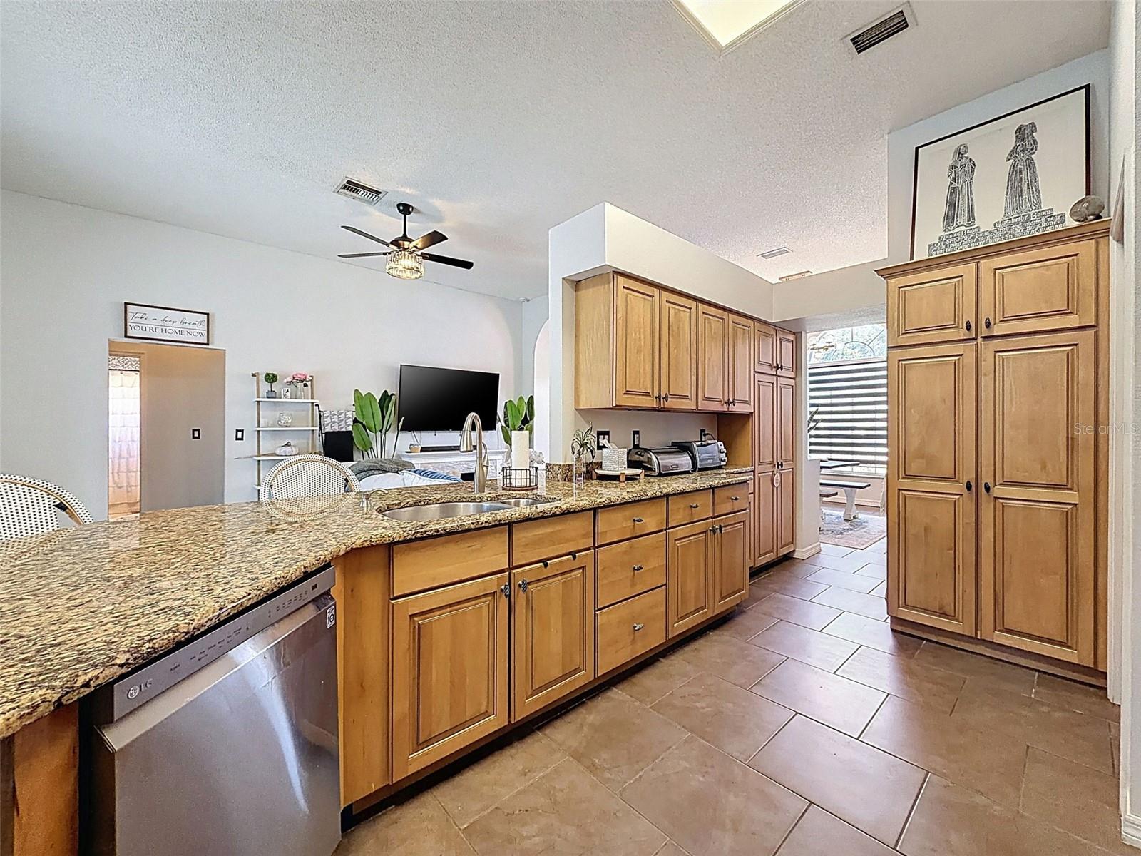 FIELDSTONE VILLAGE AT WOODFIELD - Residential