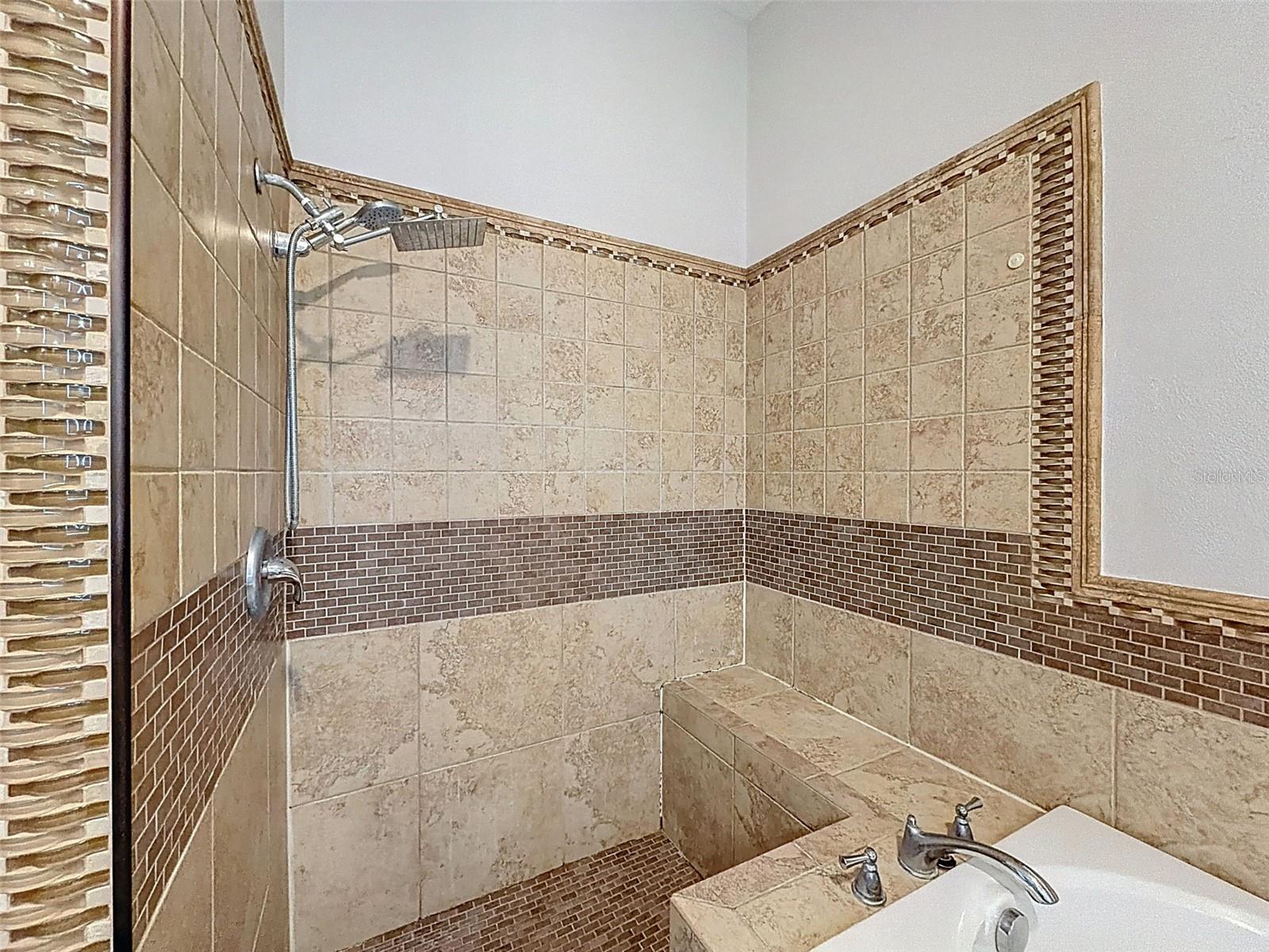 FIELDSTONE VILLAGE AT WOODFIELD - Residential