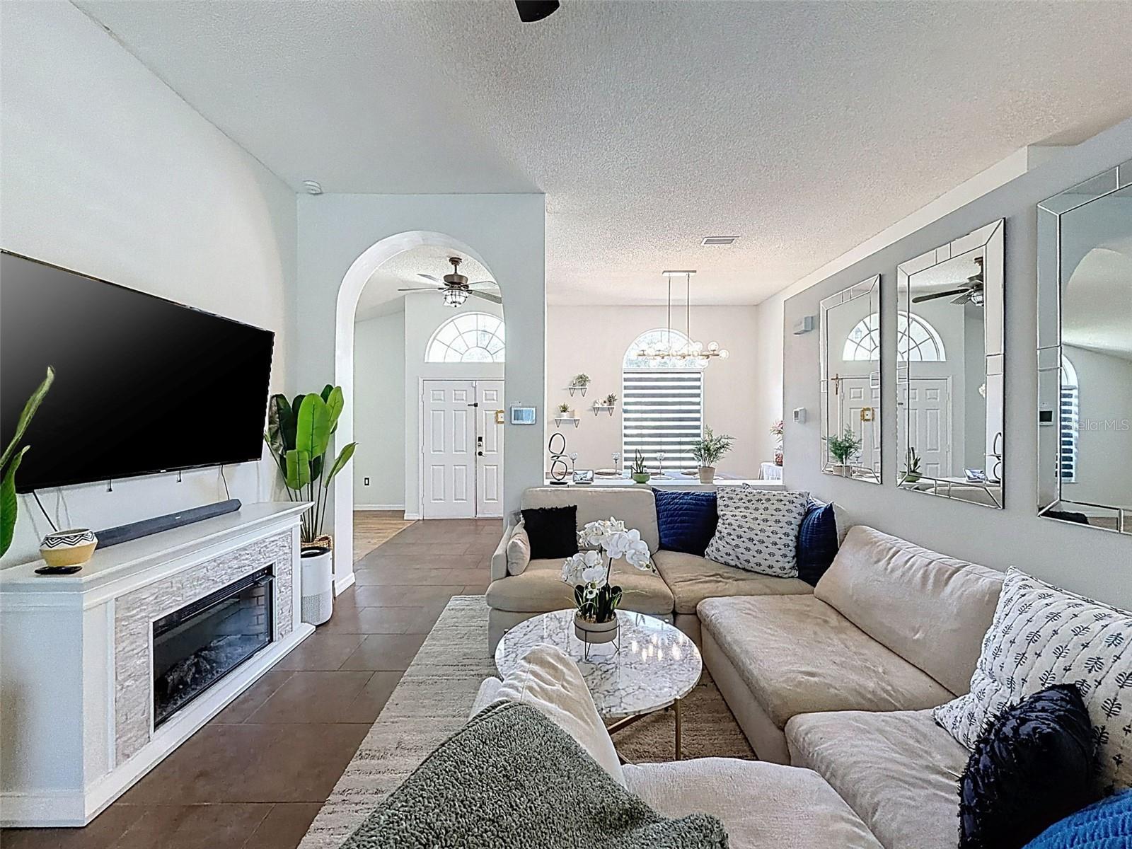 FIELDSTONE VILLAGE AT WOODFIELD - Residential