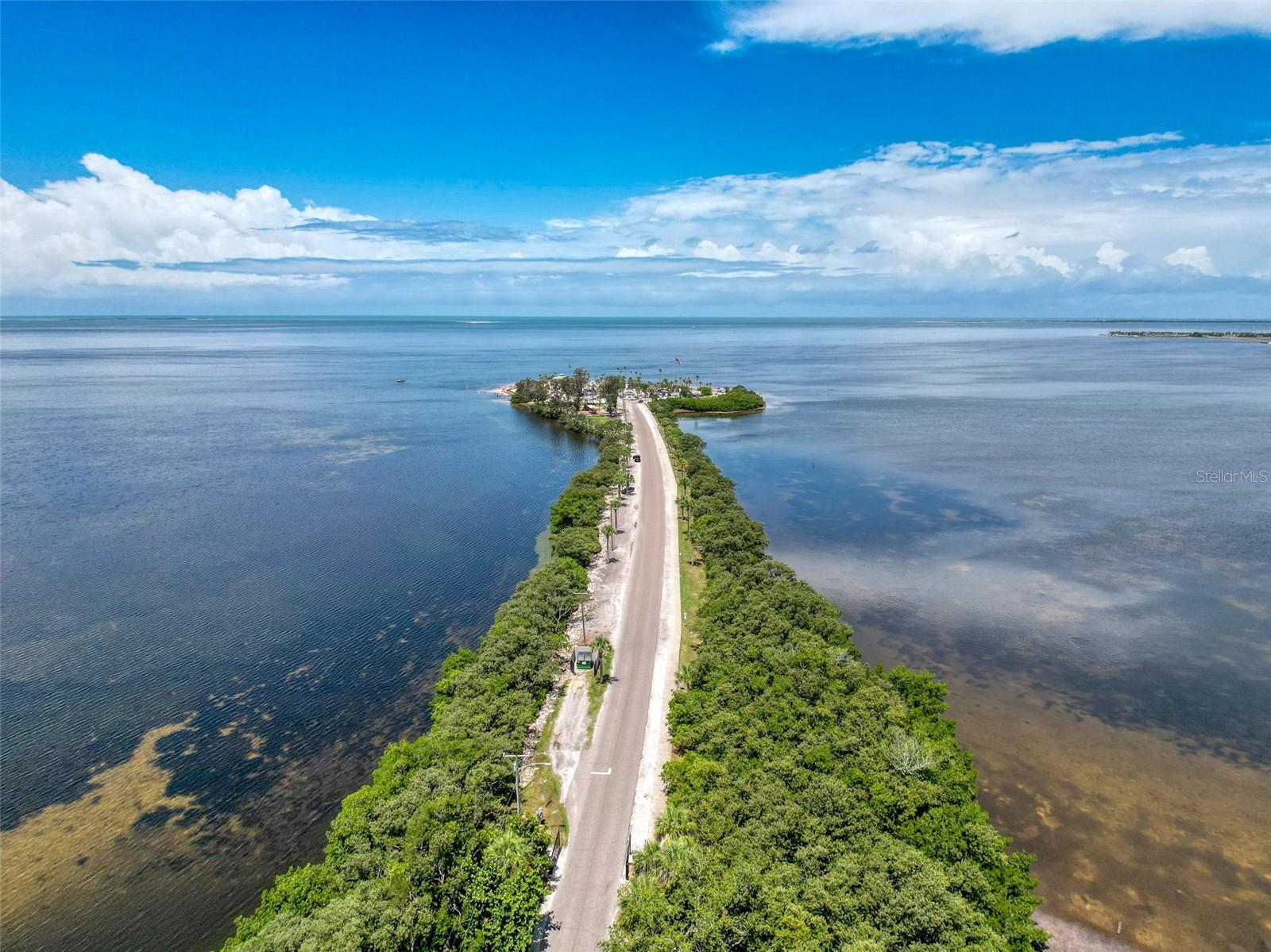 FIELDSTONE VILLAGE AT WOODFIELD - Residential