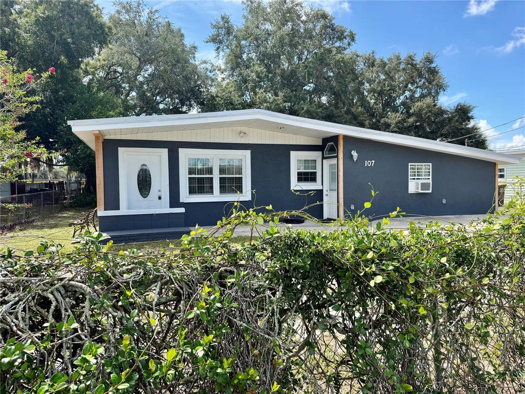Photo of 107 Shirley Court, Eagle Lake, FL 33839 (MLS # P4939971)