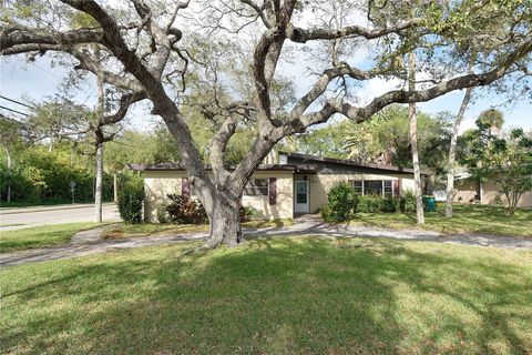 Photo of 150 W Alachua Lane, Cocoa Beach, FL 32931 (MLS # O6375083)