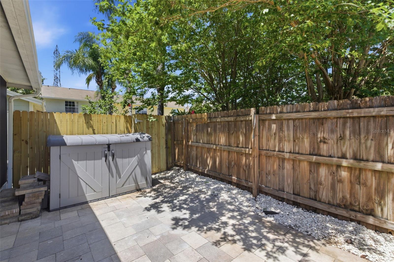 CHATEAUX DE VILLE - Residential