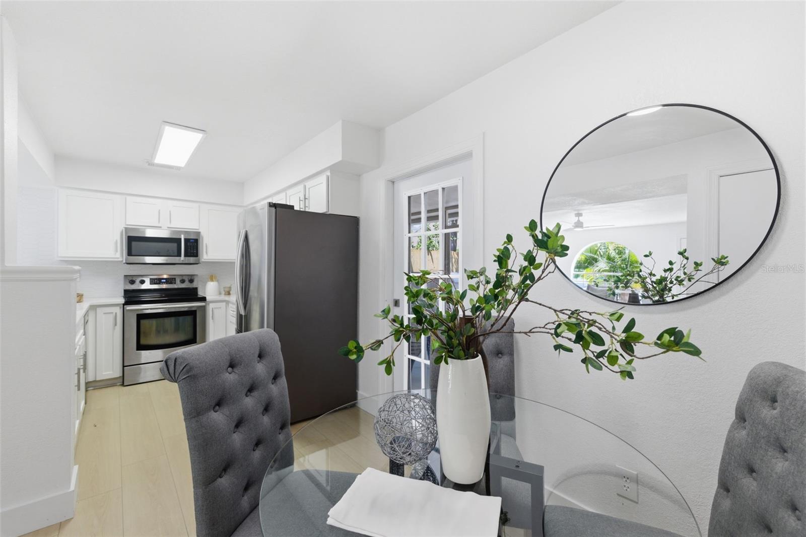 CHATEAUX DE VILLE - Residential