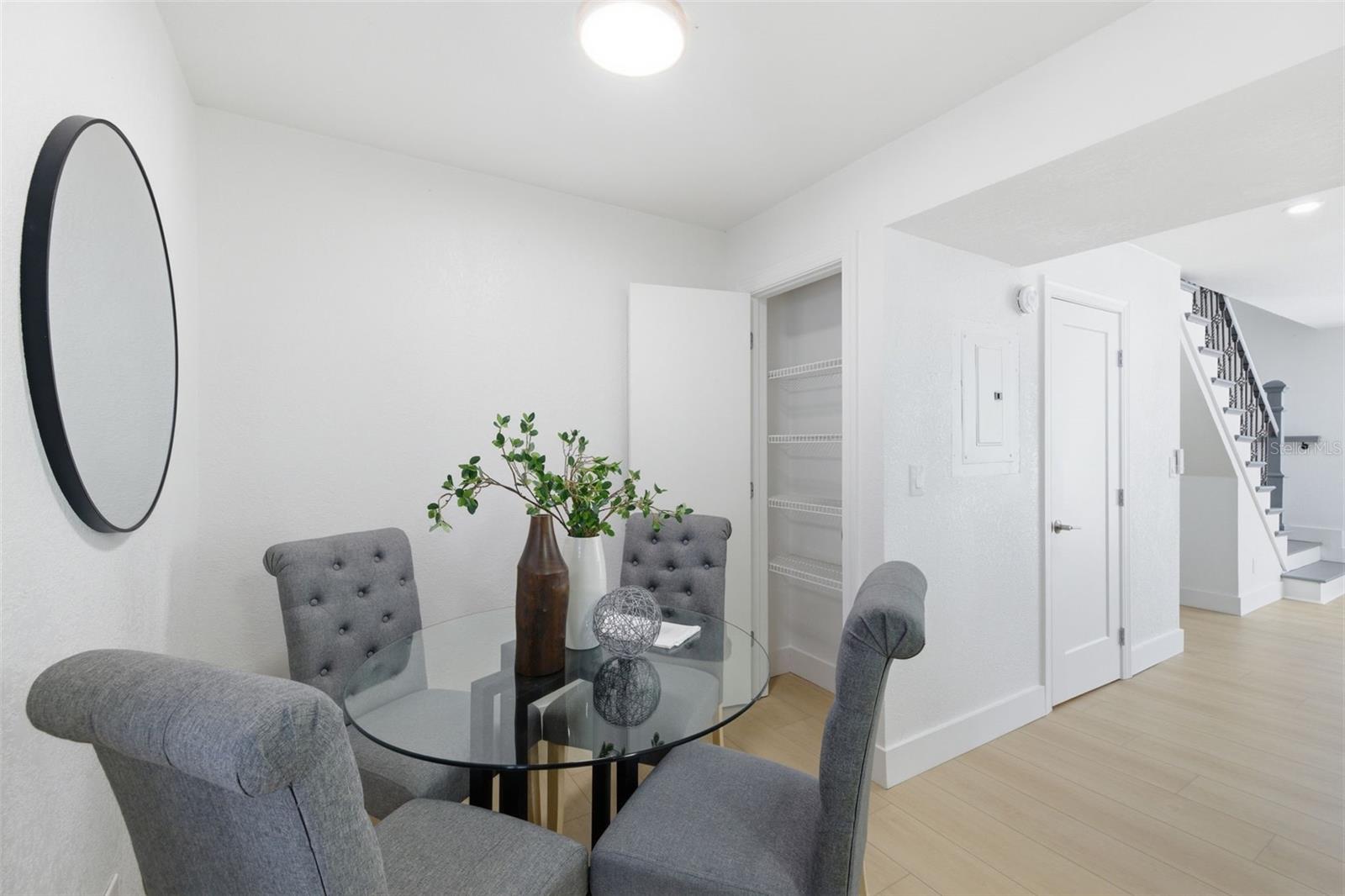 CHATEAUX DE VILLE - Residential