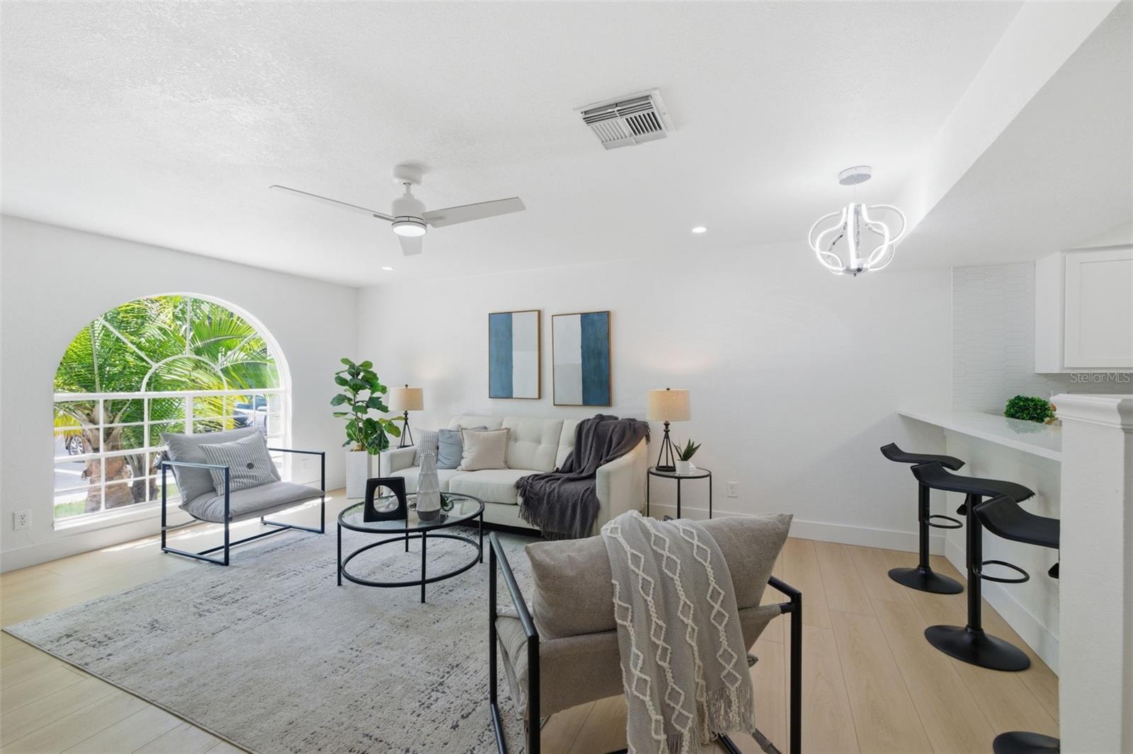 CHATEAUX DE VILLE - Residential