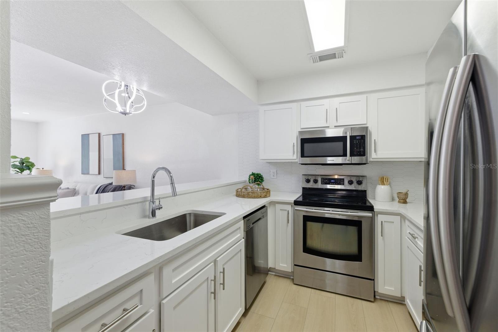 CHATEAUX DE VILLE - Residential