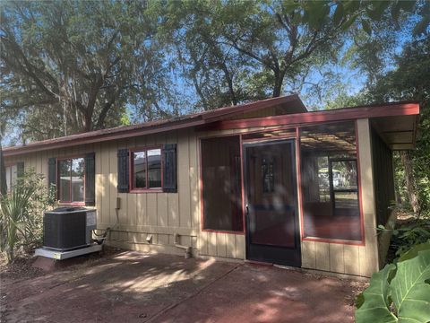 Tiny photo for 11345 SE 188th Avenue, Ocklawaha, FL 32179 (MLS # OM724588)
