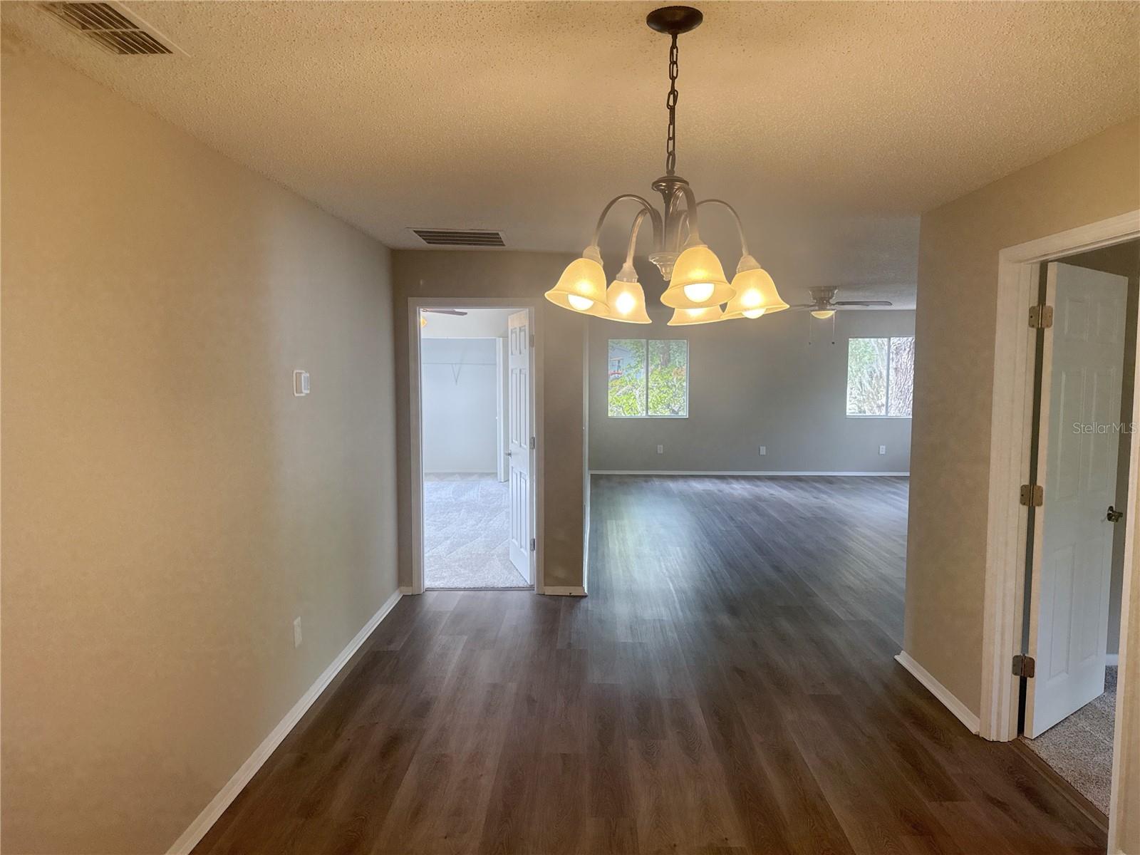 OAK COVE - Residential