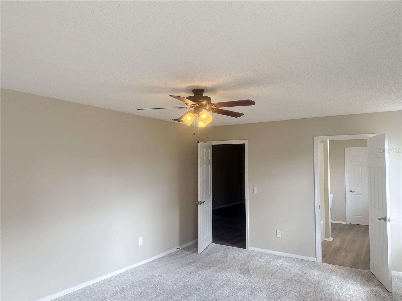 OAK COVE - Residential