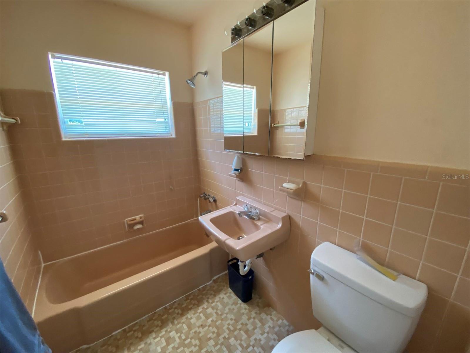 PORT CHARLOTTE 33RD ADD - Residential Lease
