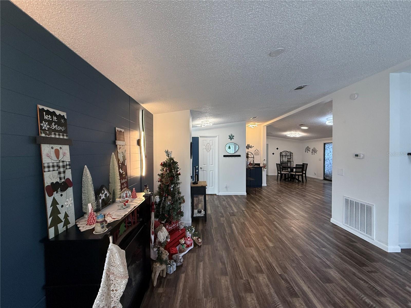 LADY LAKE ORANGE BLOSSOM GARDENS UNIT 10 - Residential