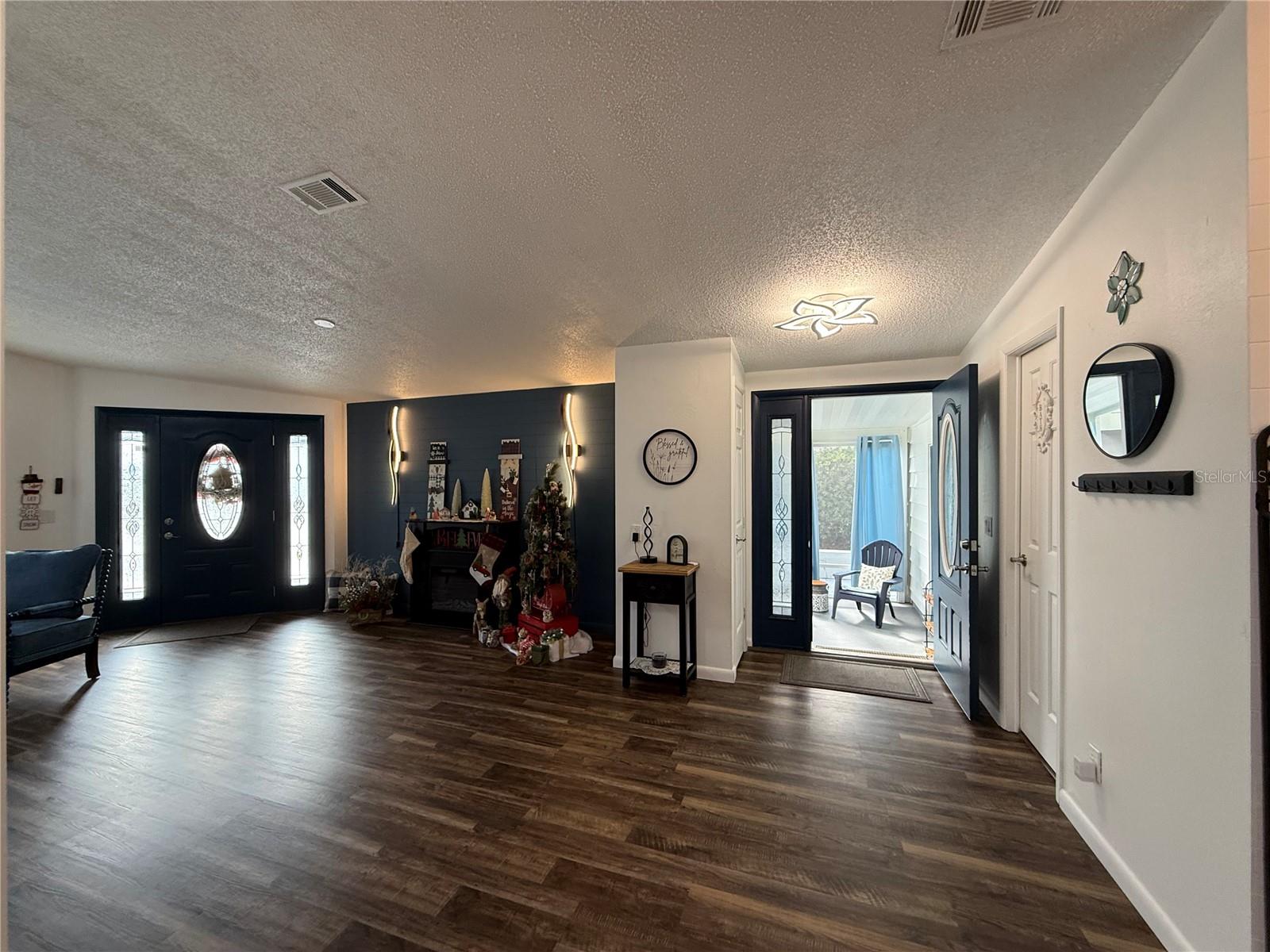 LADY LAKE ORANGE BLOSSOM GARDENS UNIT 10 - Residential