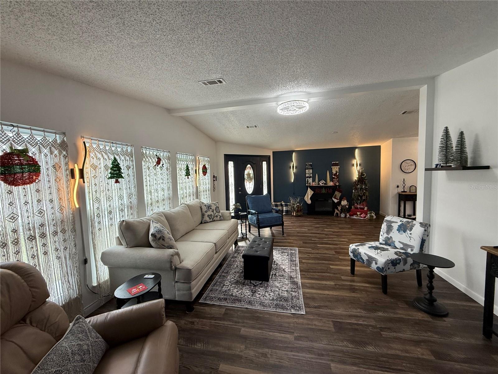 LADY LAKE ORANGE BLOSSOM GARDENS UNIT 10 - Residential