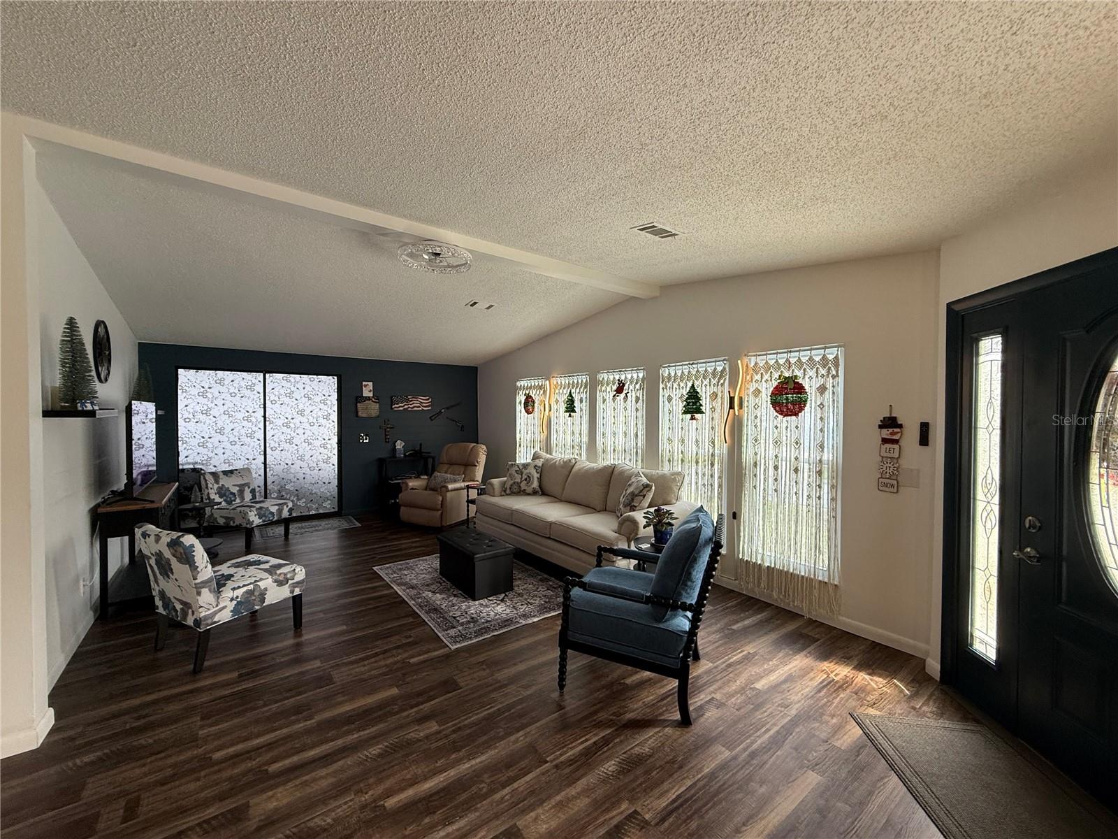 LADY LAKE ORANGE BLOSSOM GARDENS UNIT 10 - Residential