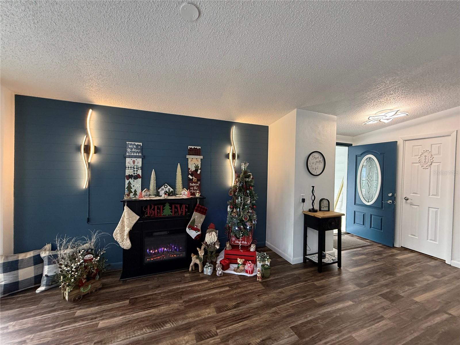 LADY LAKE ORANGE BLOSSOM GARDENS UNIT 10 - Residential