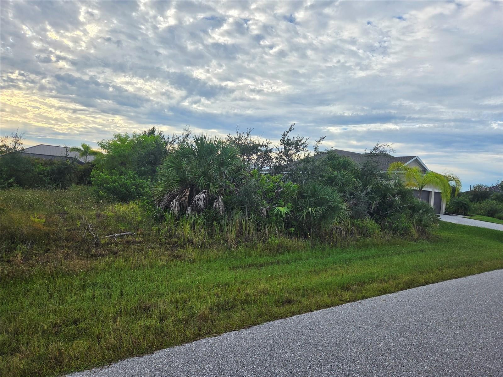 9303 ROSEBUD CIRCLE, PORT CHARLOTTE, FL, 33981 1 9303 ROSEBUD CIRCLE