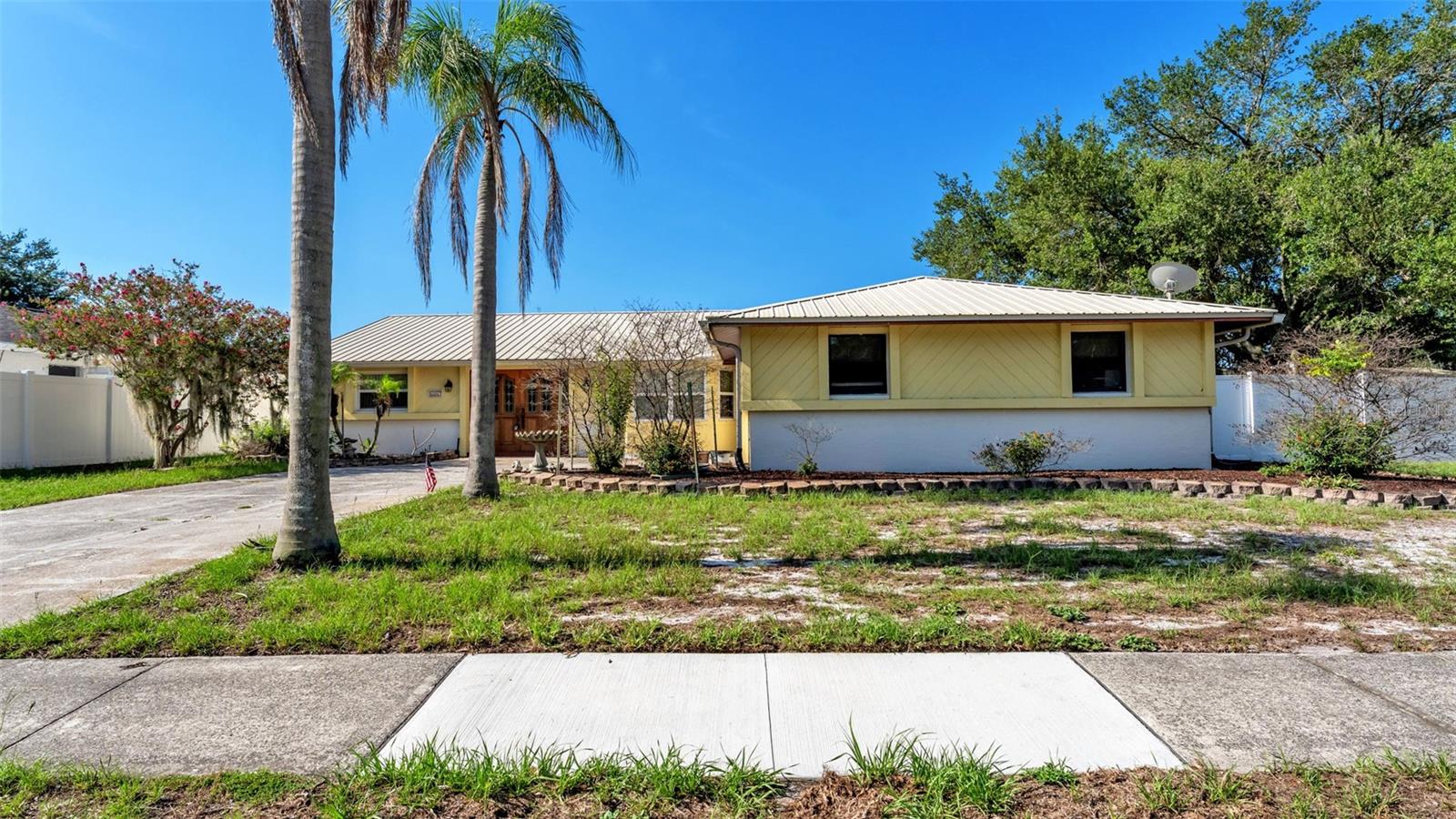 601 FIELDSTONE DRIVE