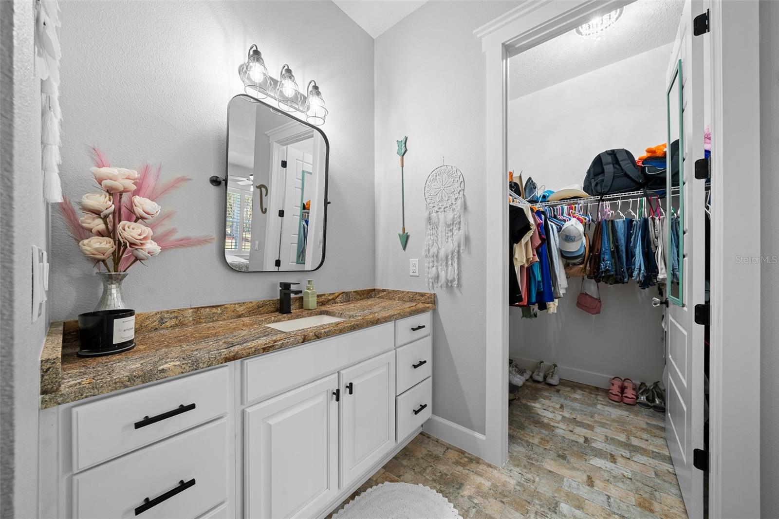 AVONLEA PH 01 & 02 - Residential