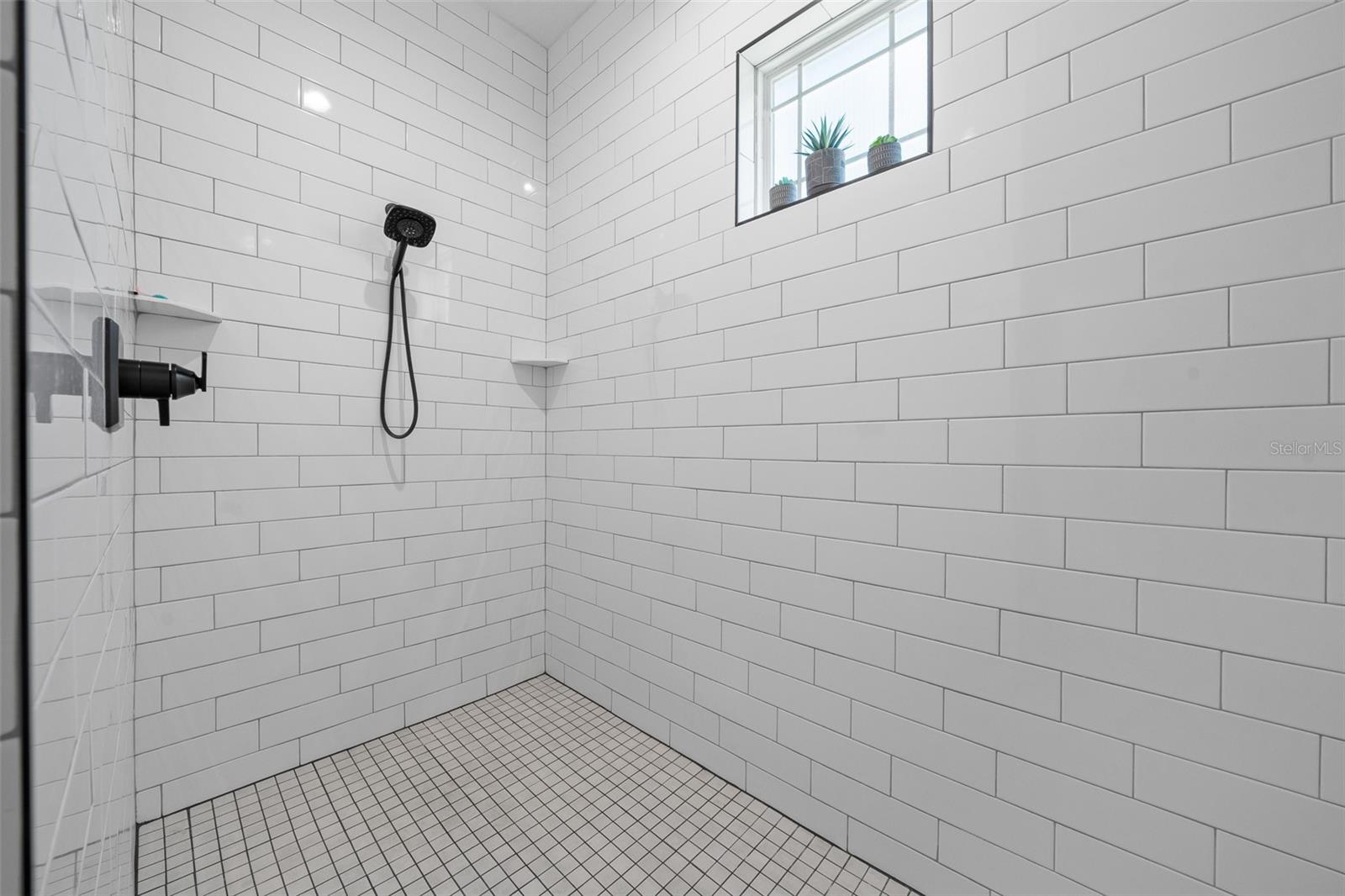 AVONLEA PH 01 & 02 - Residential