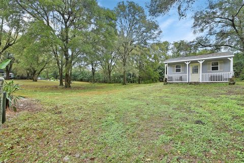 A home in DELAND