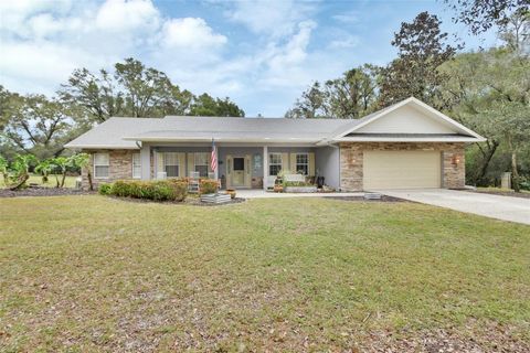 A home in DELAND