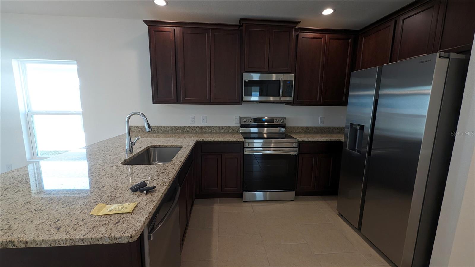 TRINITY LAKES - Residential Lease